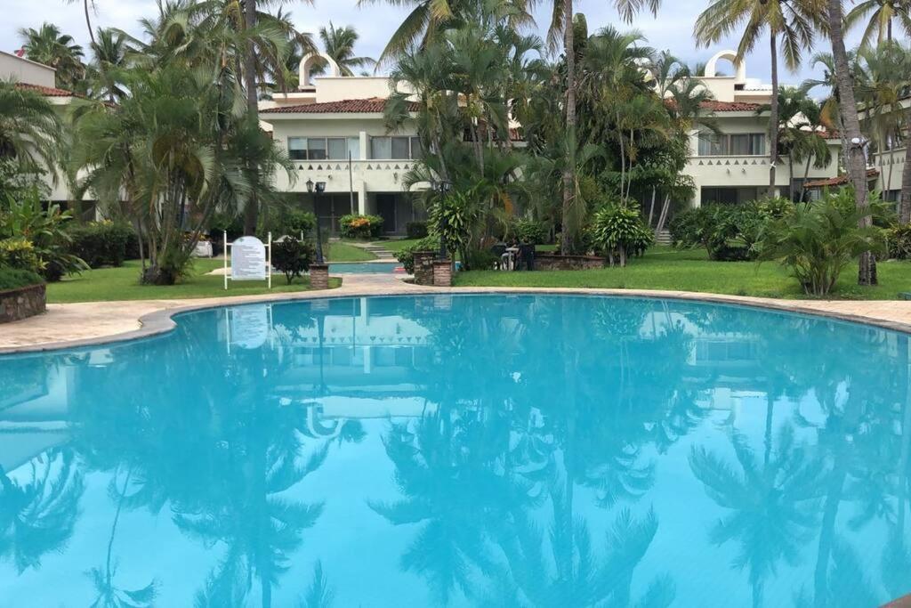 Hermoso Apartamento En Manzanillo Con Alberca Y Cancha De Tenis, Ideal Para Relajarse Y Disfrutar De Una Escapada Tranquila En El Paraiso Tropical Exterior foto