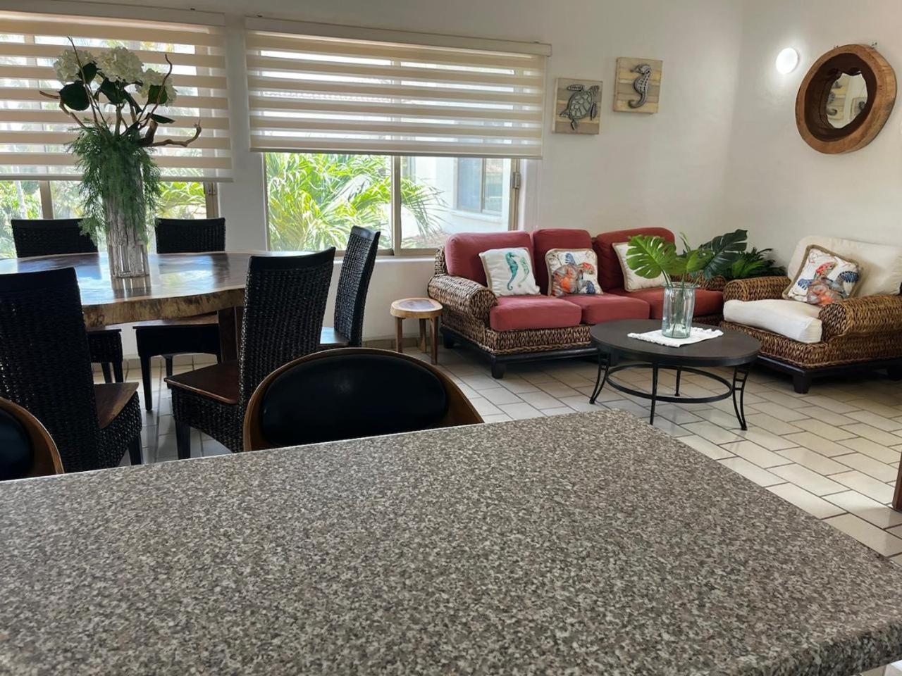 Hermoso Apartamento En Manzanillo Con Alberca Y Cancha De Tenis, Ideal Para Relajarse Y Disfrutar De Una Escapada Tranquila En El Paraiso Tropical Exterior foto